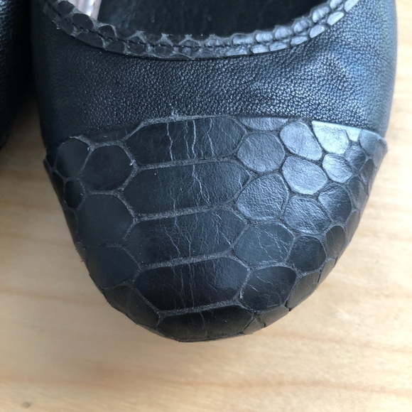 BANANA REPUBLIC Ballet Flats - Picture 7 of 11